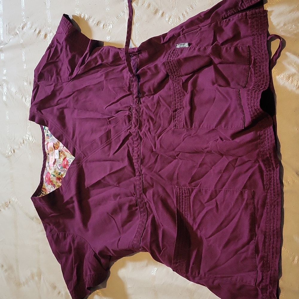 Koi scrub top